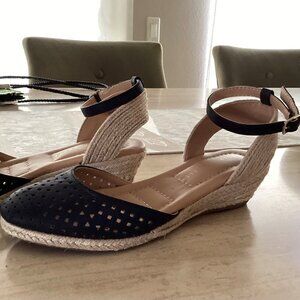 Kelly and Katie beige, tan, black women's wedge shoes with strap, size 8 M